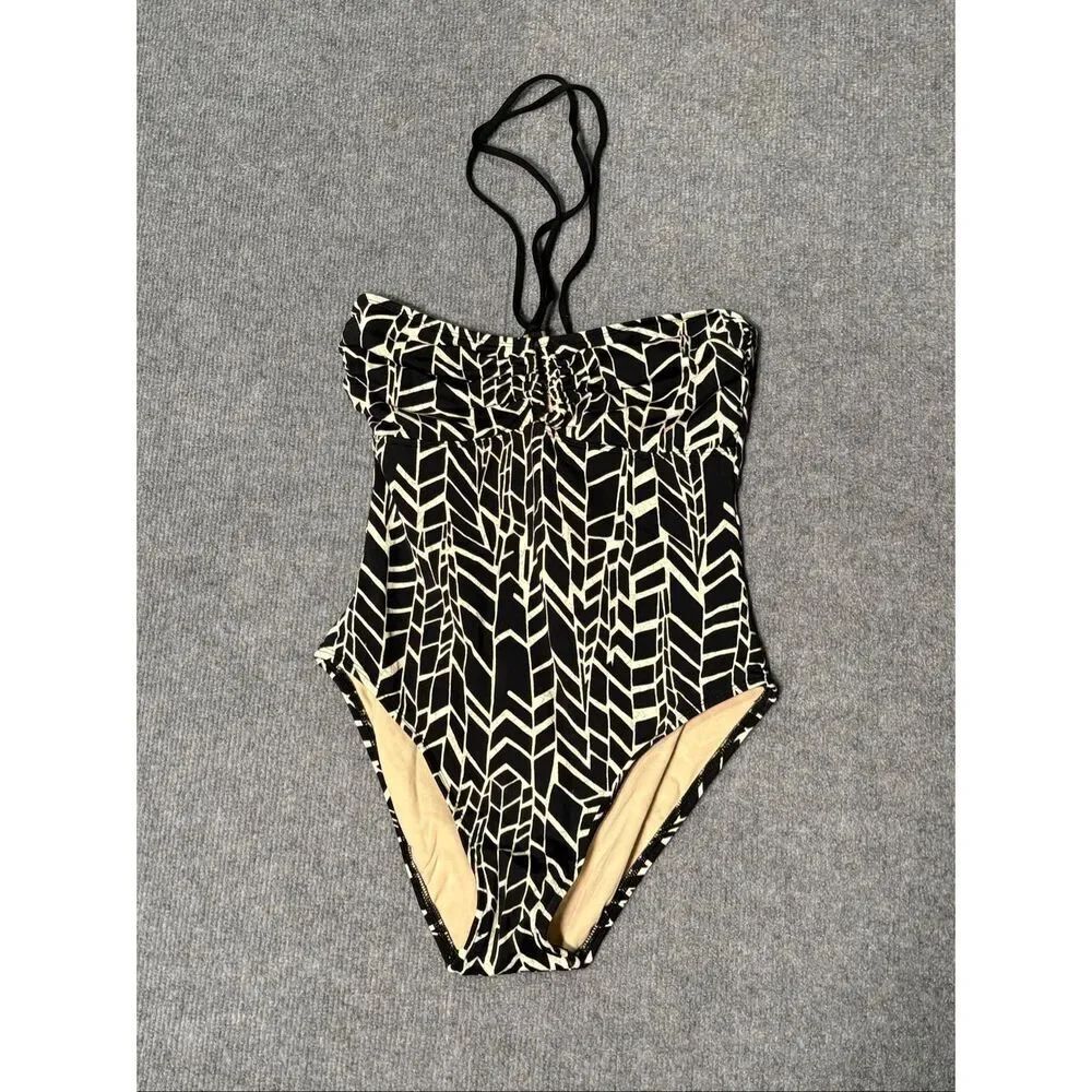 La Blanca by Rod Beattie One Piece Swimsuit Black White Geometric Halter Size 8